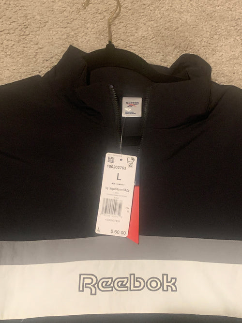 New Men’s Large lightweight pullover